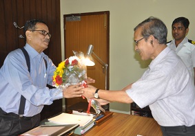 Prof.  Tamo Mibang,  Vice Chancellor, Rajiv Gandhi University, Rono Hills, Doimukh calling on the Governor of Arunachal Pradesh Shri JP Rajkhowa at Raj Bhawan, Itanagar on 30th June 2015